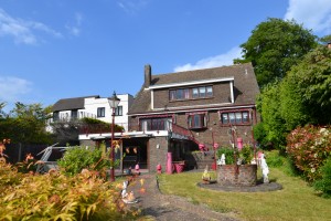 RIVER - GUIDE PRICE: £695,000