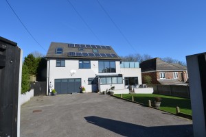 KINGSDOWN - GUIDE PRICE: £795,000
