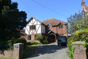 KINGSDOWN - GUIDE PRICE: £900,000