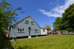 ST MARGARETS AT CLIFFE - GUIDE PRICE: £525,000