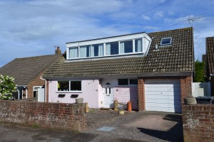 KINGSDOWN - GUIDE PRICE: £385,000