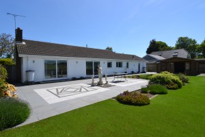 KINGSDOWN - GUIDE PRICE: £795,000