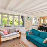 SOFAS & PIANO